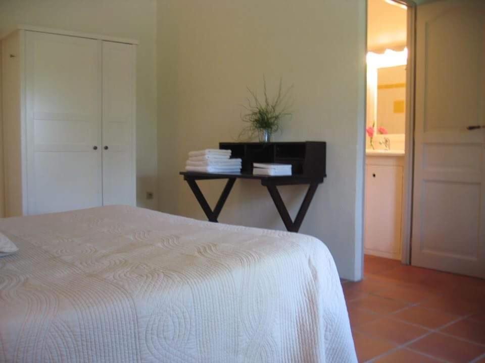 La Bergerie De Castellan Bed & Breakfast Verquieres Eksteriør bilde